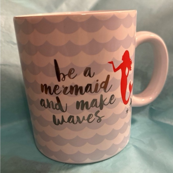love your mug brand Be a mermaid and make waves Unique Rare mug, NWOT - Picture 4 of 4